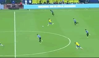 世界杯客户端升级-【世预赛】内马尔造四球苏牙破门 巴西4比1乌拉圭