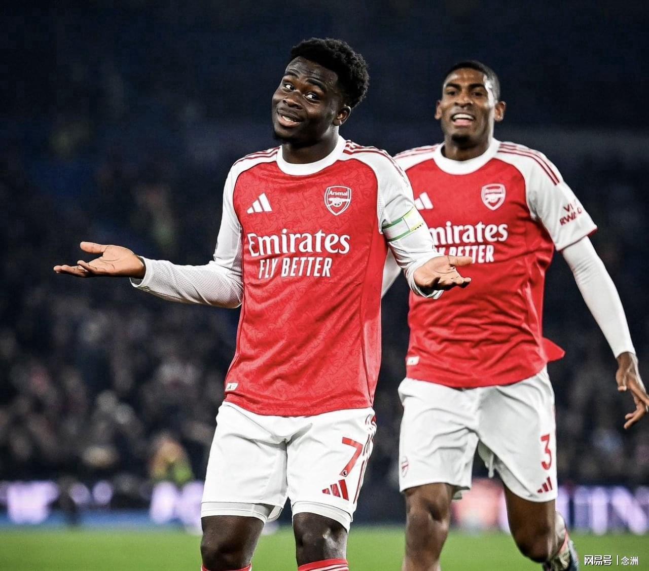 世界杯客户端升级-足坛一夜动态:阿森纳领先曼城7分!曼联遭绝杀首败 切尔西逆转