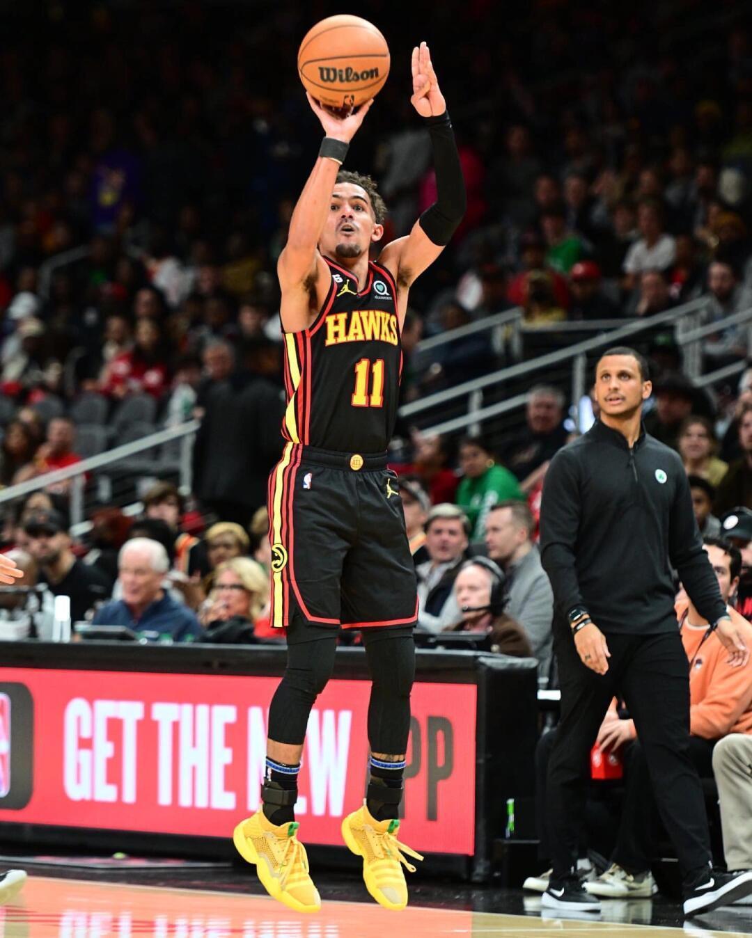 世界杯直播官网下载-特雷杨冲场护队友遭驱逐 首秀数据离谱 规则与团队情谊该如何平衡